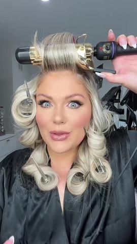 Expert Kair Volumising Root Lifter - l’Oreal Pro TecniART Stiff Paste ... | Short Hair Hairstyles | TikTok Blowout Curls, Hairstyles Tiktok, Blowout Hair Tutorial, Hair Colour Ideas, Curl Tutorial, Short Sassy Haircuts, Sassy Haircuts, Hairstyles 2024, Curling Iron Hairstyles