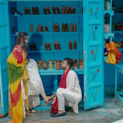 Amidst the blue city of Jodhpur, make your loved one feel special and
grounded. Deck up yourself in the best ethnic lehenga and twirl around
in the streets of Jodhpur.
.
.
.
.
#Prewedding#Photoshoot#Photography#Photographer#explore#studio#Mumbai#coupleshoot Blue City Jodhpur, Ethnic Lehenga, Studio Mumbai, Prewedding Photoshoot, City Shoot, Couple Romance, Pre Wedding Shoot, Blue City, Photoshoot Photography