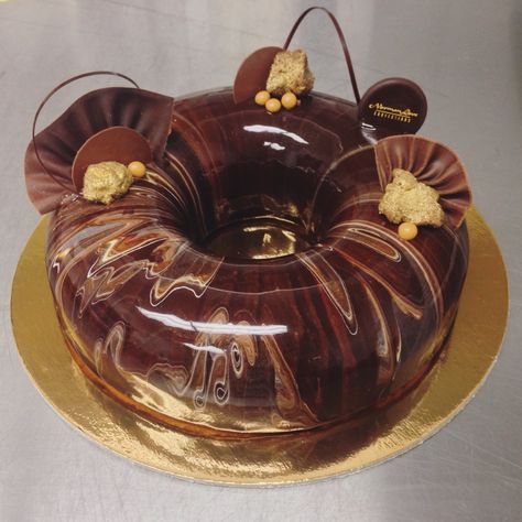 Marbled #mirrorglaze #chocolate ring #entremet