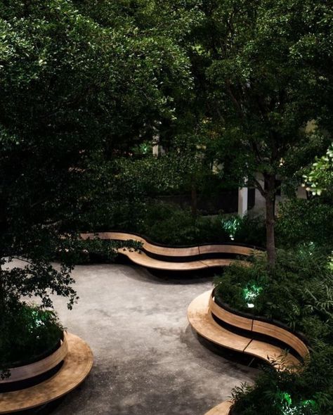 Exploring the impact of biophilic design on communities. [more at anooi.com] #NourishingSpaces #RestorativeDesign #BiophilicDesign #BiophilicDesigner #Biophilia #Biofilia #BiophilicInteriors #BiofiliaDesign #DesignBiofilico #ProgettazioneBiofilica #DiseñoBiofilico #SustainableInteriors #Wellbeing Photo credits on the blog Desain Lanskap, Biophilic Design, Landscape Architecture Design, Urban Furniture, Parking Design, Design Strategy, Modern Landscaping, Sustainable Design, Urban Design