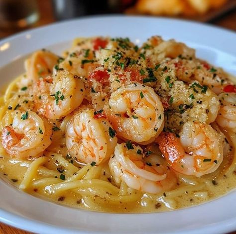 Red Lobster Shrimp Scampi Recipe, Red Lobster Shrimp Scampi, Shrimp Scampi Ingredients, Red Lobster Shrimp, Restaurant Copycat, Paula Deen Recipes, Salmon And Shrimp, Shrimp Scampi Recipe, Scampi Recipe