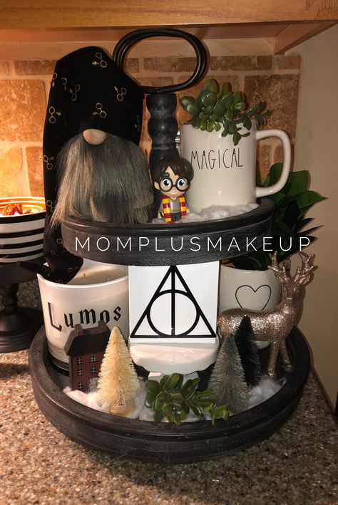 I added a few more easy diy HP touches. A little vinyl and sewing really elevated this tray! #harrypotter #raedunn #vinyl #crafty Harry Potter Themed Christmas, Two Tiered Tray, Harry Potter Christmas Decorations, Harry Potter Gift, Harry Potter Christmas Tree, Hogwarts Christmas, Harry Potter Bedroom, Harry Potter Halloween, Harry Potter Decor