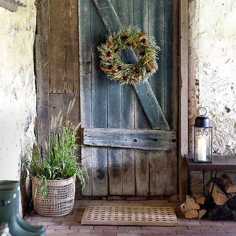 DOORMATS + more for the mudroom French Country Entryway, Broom Corn, Blue Harvest, Small Cottages, Primitive Colonial, Flower School, Happy Buddha, Fence Decor, Wreaths & Garlands