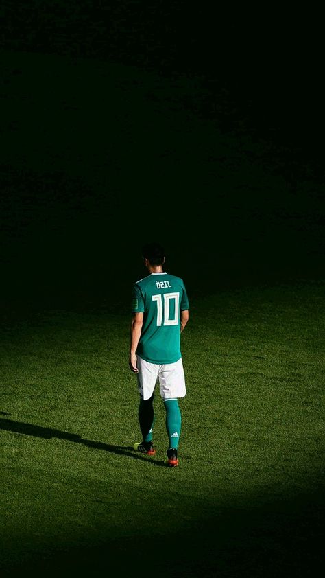 Mesut Ozil Wallpapers Hd Wallpaper, Mesut Ozil Aesthetic, Ozil Mesut Wallpapers 4k, Ozil Mesut Wallpapers, Mesut Ozil Wallpapers, Ozil Mesut, Aesthetic Football, Cristiano Ronaldo Juventus, Wallpaper Store