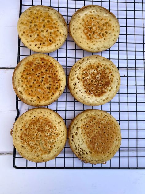 Crumpets (Gluten free, dairy free and vegan) Vegan Crumpets, Gluten Free Crumpets Recipe, Gluten Free Crumpets, Homemade Crumpets, Gf Pancakes, Crumpet Recipe, Yeast Free Breads, Gluten Free Travel, Gluten Free Recipes Bread