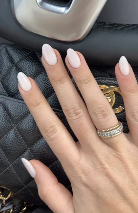 Spring Nail 2023, Nail Inspo Pink, Old Money Nails, Money Nails, Nail 2023, Solid Color Nails, Casual Nails, Work Nails, Almond Nail