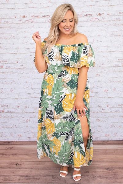 Plus Size Dresses - Women's Plus Size Boutique Dresses – Page 3 – Chic Soul Cancun Outfits Plus Size, Plus Size Hawaii Outfits, Hawaiian Vacation Outfits, Luau Party Outfit, Hawaiian Party Outfit, Beach Outfits Women Plus Size, Party Outfit Plus Size, Plus Size Boutique Dresses, Hawaiian Outfit Women