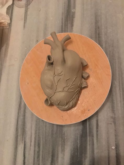 Quotes On Clay Art, Ceramic Art With Meaning, Memorial Clay Ideas, Heart Clay Sculpture, Heart Clay Art, Clay Sculpture Aesthetic, Clay Art Ideas Sculpture, Weird Clay Art, Clay Art Projects Sculpture