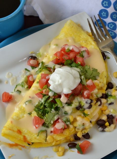 Mexican Omelette Recipe, Mexican Omelette, Omlet Recipes, Small Town Woman, Black Beans Corn, Omelette Recipe, Incredible Edibles, Food Crush, Tex Mex Recipes