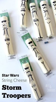 Star Wars String Cheese Storm Troopers Star Wars Essen, Star Wars Themed Food, Star Wars Snacks, Star Wars Logos, Star Wars Party Food, Star Pizza, Star Wars Theme Party, Star Wars Food, Storm Troopers