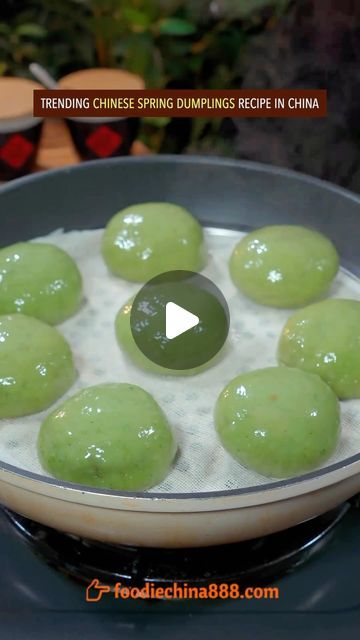 Wayne Shen on Instagram: "Trending Chinese spring dumplings (Qingtuan) recipe in China. It is a traditional Chinese food made during the Qingming Festival, also known as Tomb-Sweeping Day. It’s a type of green rice ball made with glutinous rice and a filling of sweet red bean paste, and it’s typically green due to the addition of mugwort. #recipe #cooking #chinesefood #dessert #dumplings #snack #mugwort #qingtuan" Dessert Dumplings, Glutinous Rice Balls, Qingming Festival, Traditional Chinese Food, Sweet Red Bean Paste, Sweet Red Bean, Green Rice, Red Bean Paste, Rice Ball