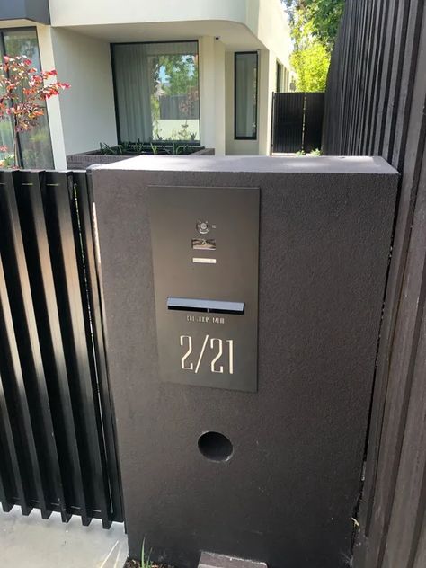 Modern Brick Letterbox Ideas, Modern Letter Box Design, Modern Double Mailbox, Letterbox Ideas Australia, Corten Steel Letter Boxes, Letter Box Design, Contemporary Mailboxes, Modern Driveway, Compound Wall Design