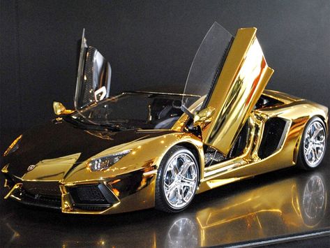 Video: Golden and gem-covered Lamborghini is the world's most expensive car | The Independent | The Independent Gold Lamborghini, Wallpaper Hippie, Carros Lamborghini, Mobil Futuristik, Expensive Car, Aventador Lamborghini, Lamborghini Lamborghini, Gold Car, Lamborghini Veneno