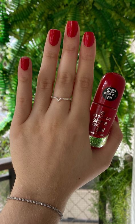 Essence Shine Last  Go Gel Nail Polish - Do You Speak Love? 14 Red Fingernails, Essence Nails, Essence Nail Polish, Nails Red, Nail Polishes, Gel Nail, Gel Nail Polish, Red Nails, Gel Nails