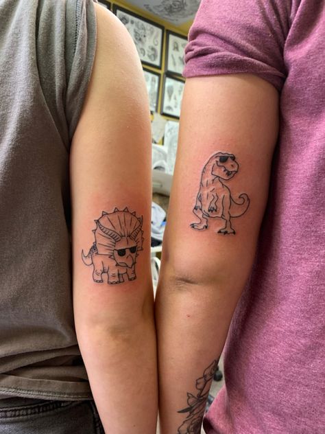 Women Dinosaur Tattoo, Dinosaur Family Tattoo Ideas, Matching Cartoon Tattoos Couple, Matching Dinosaur Tattoos, Bestie Tattoos, Matching Stuff, Maching Tattoos, Dinosaur Tattoo, Skeleton Artwork