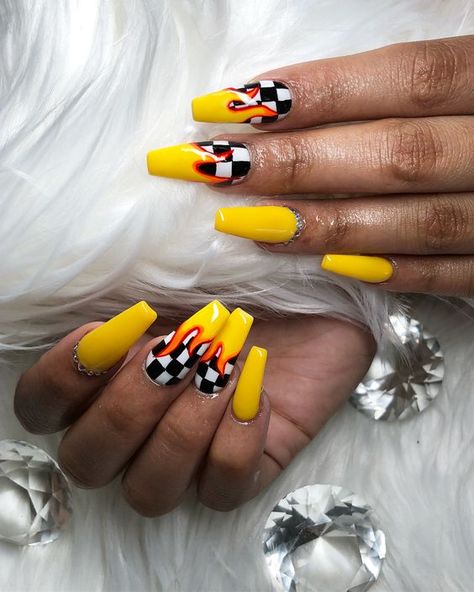 Vans Nails, Army Nails, Flame Nails, Checkered Nails, Yellow Nail Art, Gel Manicures, Top List, Instagram Nails, Popular Nails