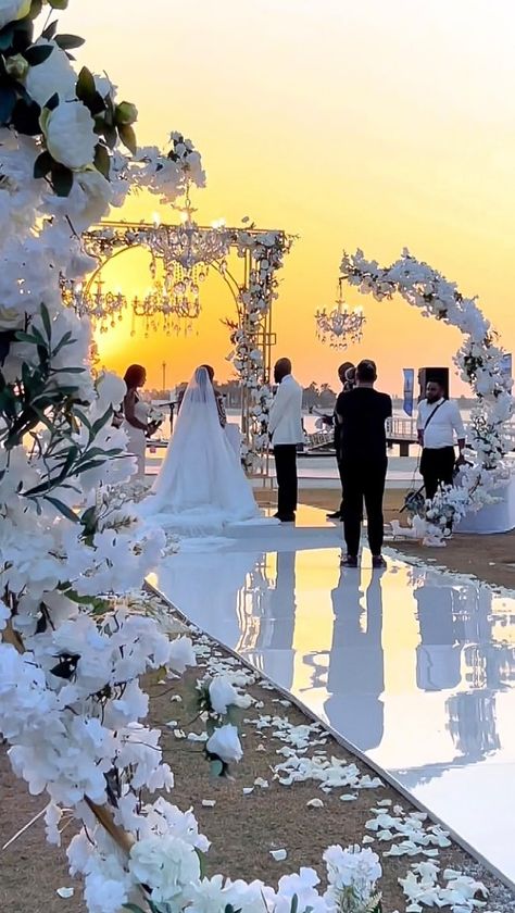 Dubai Wedding Planner on Instagram: “In love and in bloom 🤍🕊️” Wedding Planner Decoration, Double Wedding Ideas, Dream Wedding Beach, Wedding Venue Design, Wedding On Beach, Wedding Planner Aesthetic, Wedding Decoration Idea, Dubai Wedding Dress, Beach Wedding Inspo