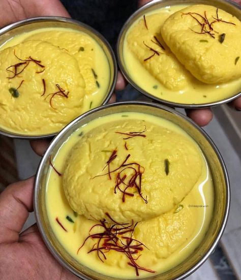 Image may contain: dessert and food Ras Malai, Desi Food, Indian Street Food, Food Garnishes, Indian Sweets, Global Recipes, Food Snapchat, Photographing Food, Street Food