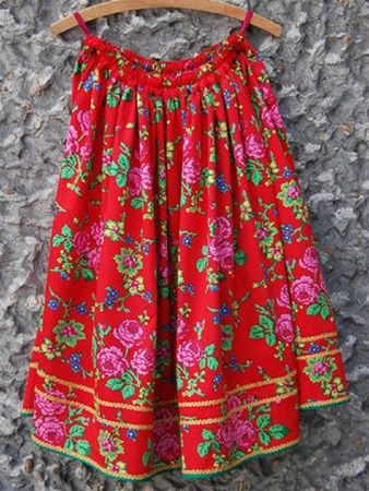 Krakow Women's Folk Skirt Folk Skirt, Ribbon Skirts, Hippy Chic, Creative Clothes, Estilo Hippy, Flower Skirt, Eclectic Fashion, Folk Fashion, Krakow