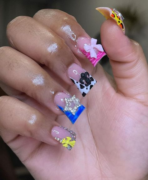 Short French Tip Junk Nails, Artsy French Tip Nails, Duck Nails With Rhinestones, Junk Nails Duck, Dope Nail Designs Square, Duck Nails With Charms, Short Junk Nail Designs, Junk Nails Short, Duck Tips