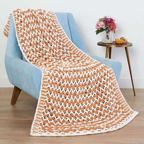 Beginner Blanket Crochet, Beginner Blanket, Crochet Blanket Kit, Crochet Throw Pattern, Crochet Baby Dress Pattern, Crochet Stitches For Blankets, Blanket Crochet Pattern, Crochet Blanket Pattern, Crazy Quilting