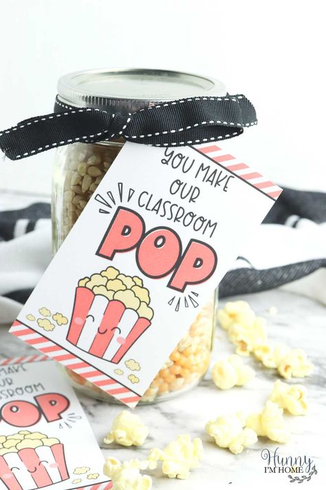 Popcorn Teacher Gift Popcorn Teacher Appreciation Printable, Popcorn Teacher Gift, Popcorn Teacher Appreciation, Dollar Tree Halloween Crafts, Mason Jar Teacher Gifts, Cute Popcorn, Easy Popcorn, Mason Jar Gifts Diy, Easy Teacher Gifts