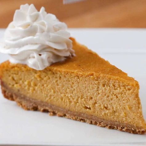 Vegan Pumpkin Cheesecake Recipe, Easy Pumpkin Cheesecake, Pumpkin Pie Cheesecake, Pumpkin Cheesecake Recipes, Cake Mini, Silken Tofu, Salty Cake, Sweet Potato Pie, Vegan Pumpkin