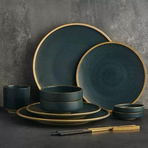 Latest Trends in Modern Tableware Design and Stylish Table Setting Ideas Cheap Dinnerware Sets, Western Dishes, Crockery Set, Modern Plates, Modern Tableware, Family Restaurant, Pottery Pot, Tableware Design, Mountain Designs