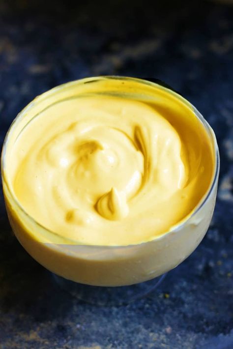 Mango whipped cream reipe with low fat cream Mango Whipped Cream, Cream Frosting Recipe, Whipped Cream Frosting Recipe, Cream Filling Recipe, Ganache Icing, Whipped Cream Recipe, Mango Cream, Whipped Frosting, Mango Cake