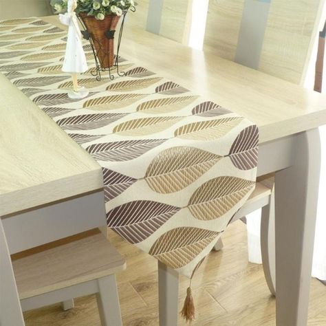 Festive Party Decorations, Nordic Style Home, Desk Cover, Modern Table Runners, Warm Decor, Table Flag, Modern European, Long Table, Leaf Table