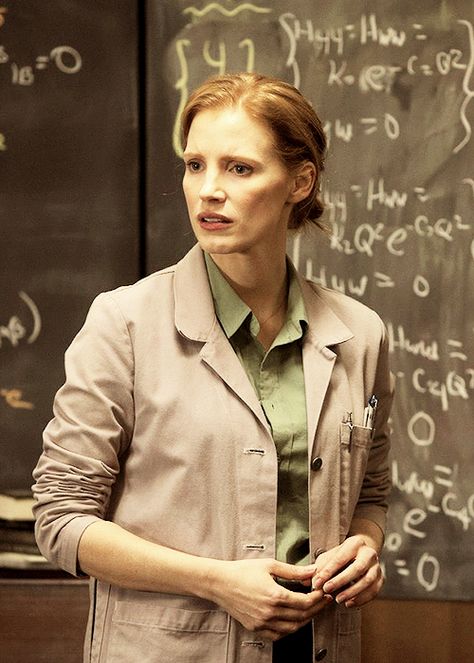 Interstellar Film, Professor Aesthetic, Interstellar Movie, Science Girl, Women Science, Astronomy Lover, Christopher Nolan, Matthew Mcconaughey, Body Poses