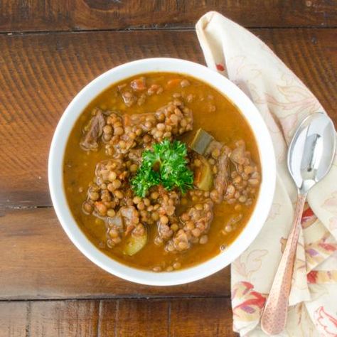 This healthy lentil stew is full of carrots and zucchini. Slow cooker recipe that is perfect for lunch or dinner. Lentil Health Benefits, Beef Lentil Soup, Zucchini Stew, Lentil Burger Recipe, Lentil Tacos Recipes, Lentils Nutrition, Recipe With Zucchini, Whole Foods Products, Vegetarian Meatloaf