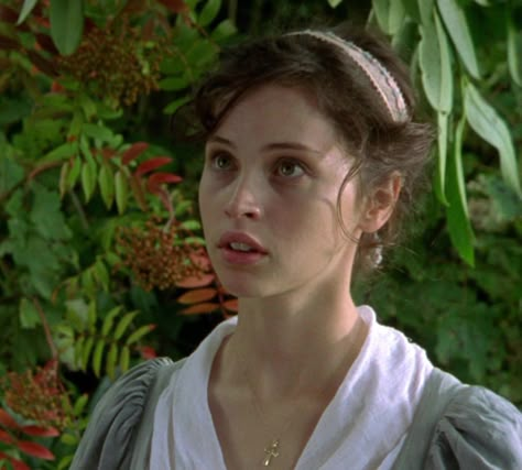 Megara Aesthetic, Spanish Nobility, Miss Austen Regrets, Mansfield Park 1999, Medieval Faceclaims, Catherine Morland, Regency Hairstyles, Captain Wentworth, Jane Austen Style