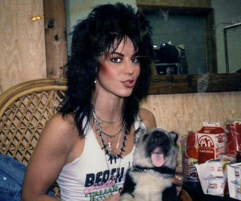 Joan Jett 1987 80s Metalhead, Cherie Currie, Metal Heads, 80s Glam, Lita Ford, Kei Visual, Unique People, Pat Benatar, Women Of Rock