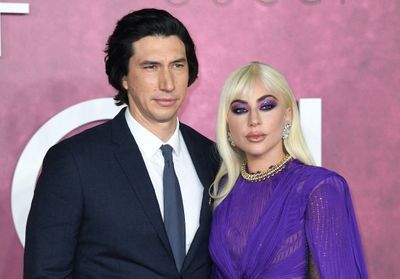 Le 24 novembre 2021, " House of Gucci " sortait dans les salles de cinéma. Lady Gaga, Adam Driver, Jared Leto et Al Pacino racontaient à l'écran l'histoire de la famille propriétaire de la célèbre marque de mode italienne et l'assassinat de Maurizio... Lire la suite de l'article sur Elle.fr Maurizio Gucci, House Of Gucci, Adam Driver, Al Pacino, Jared Leto, Lady Gaga, Hobbies, Gucci, Film