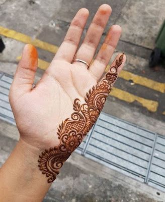 121 Simple mehndi designs for hands || Easy Henna patterns with Images | Bling Sparkle Tattoo Planets, Mehndi Designs Finger, Henna Hand Designs, Henne Tattoo, Easy Mehndi Designs, Simple Arabic Mehndi, Mehedi Design, Simple Arabic Mehndi Designs, Tattoo Wallpaper