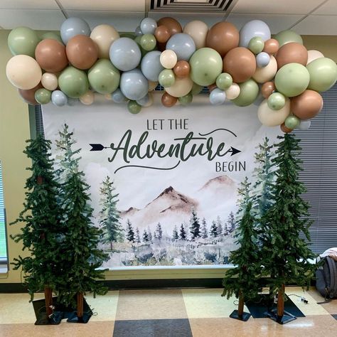 SAS Designs on Instagram: “Let the Adventure Begin! What an awesome theme for a baby shower! This is a great example of a “Cash and Carry” backdrop. With just a few…” Activities Director, Adventure Awaits Baby Shower, Forest Baby Showers, Adventure Baby Shower, Let The Adventure Begin, Forest Baby, Baby Shower Woodland Theme, Adventure Begins, Baby Shower Backdrop