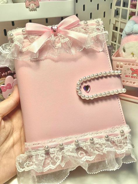 Binder Kpop, Binder Decoration, Cute Diary, Binder Journals, Kpop Photocards, Creative Gift Wraps, Cute Journals, Fancy Necklace, Cute Stationery