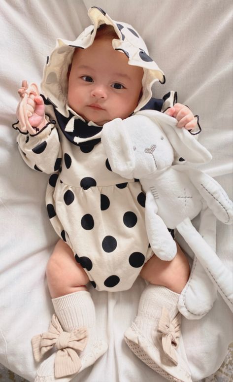 Baby Fashion Girl Newborn, Baby Picture Outfits, Foto Newborn, Asian Babies, Dream Baby, Photography Aesthetic, Newborn Outfit