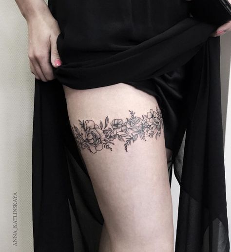 Lace Garter Tattoos, Thigh Garter Tattoo, Corset Tattoo, Thigh Tattoo Ideas, Thigh Piece Tattoos, Upper Thigh Tattoos, Tattoo Leggings, Best Leg Tattoos, Garter Tattoo