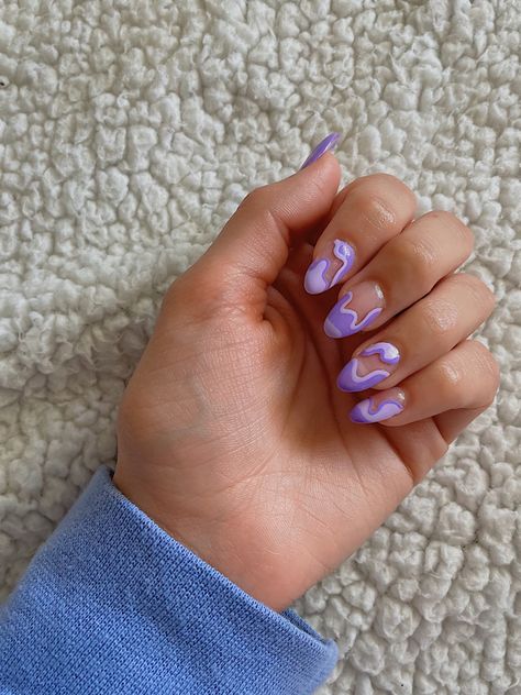 Purple Wavy Nails, Purple And White Swirl Nails, Purple Nails Swirl Design, Swirly Nail Designs Purple, Groovy Purple Nails, Lines On Nails, Wavy Lines, Fall Nails, Nail Inspiration