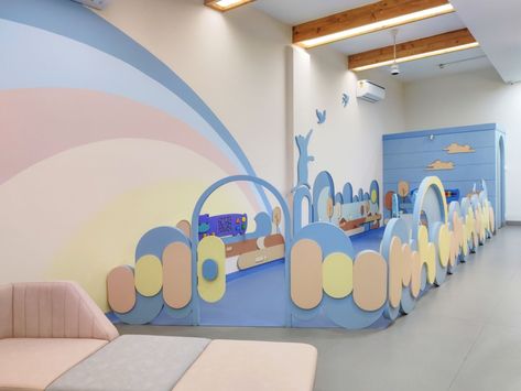 Children Hospital Design, Cafe Design Inspiration, Pediatric Clinic, Children's Clinic, Kids Salon, Attic Lighting, Healthcare Architecture, Children Hospital, School Interior