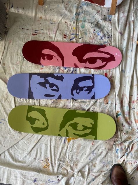 Custom Skate Board, Diy Painted Skateboard, Skate Board Paintings, Painting A Skateboard, Skate Board Designs, Painting Skateboards, Skateboard Painting Ideas, Skate Painting, Skate Drawing