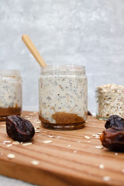 Date Caramel High Protein Overnight Oats Quinoa Overnight Oats, Date Overnight Oats, Overnight Oats With Dates, Cold Oats, Protein Wraps, Protein Overnight Oats, Vegan Overnight Oats, Plant Based Protein Powder, Overnight Oats Healthy