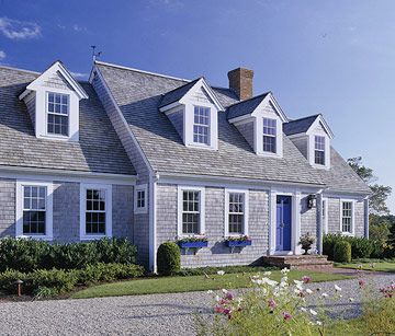 Classic Cape Cod Home Ideas. While on my Yard Word Break I am gathering ideas to reinvent my property for more curb appeal. Cape Cod Exterior, Cape Cod House Exterior, Nantucket Style Homes, Cape Style Homes, Cape Cod Cottage, Shingle House, Cape Cod Style House, Nantucket Style, Cape Cod Style