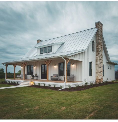 Modern English Cottage Exterior, English Cottage Exterior, Modern English Cottage, Country Home Exterior, Metal Roof Houses, Barn House Kits, Off Grid Tiny House, House Front Porch, Barn Style House Plans