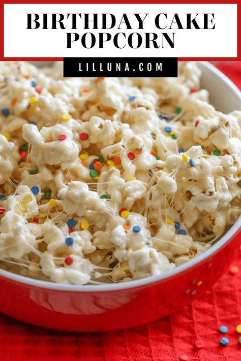 This sweet and salty Birthday Cake Popcorn has a delicious cake batter flavor that is SO addicting! You can't go wrong with white cake mix, vanilla, marshmallows, butter, and popcorn!! #birthdaycakepopcorn #popcorn #birthdaycake #cakebatterpopcorn #popcornrecipe Cake Batter Popcorn, Homemade Popcorn Recipes, Cake Popcorn, Flavored Popcorn Recipes, Birthday Cake Popcorn, Cake Batter Truffles, Homemade Chocolate Truffles, Dessert Truffles, Peanut Butter Bites