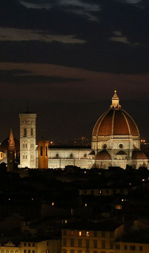 Florence, Italy, Skyline, Evening Italy Evening, Italy Aesthetic Florence, Florence Aesthetic, Italy At Night Aesthetic, Tuscany Aesthetic, Florence Italy Landscape, Florence At Night, View On Art Florence, Summer Abroad