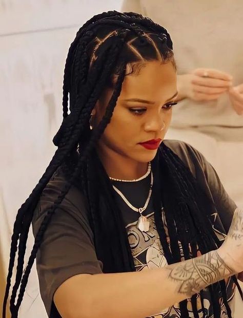 Rihanna Braids Hairstyles, Rihanna Braids, Rihanna Blonde, Cornrow Braid Styles, Rihanna Hairstyles, Big Braids, Protective Hairstyles For Natural Hair, Blonde Braids, Types Of Braids