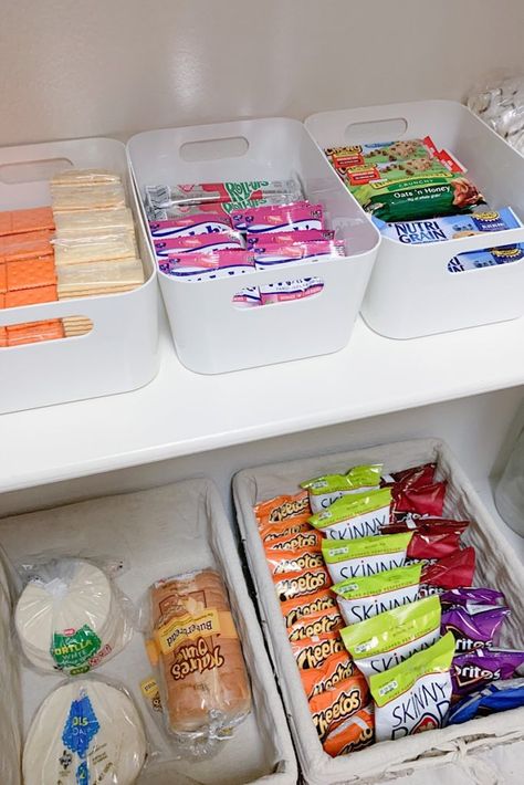 Chip Bag Organization Pantries, Chip Organization Pantry, Pantry Chip Bag Organization, Storing Chip Bags In Pantry, How To Organize Chips In Pantry, Organize Chips In Pantry, Pantry Organization For Kids' Snacks, Kids Packed Lunch, Lunch Items